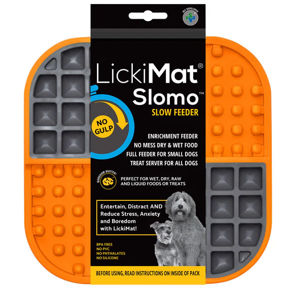 LickiMat Slomo Dog