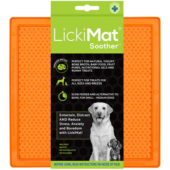 LickiMat Soother Dog